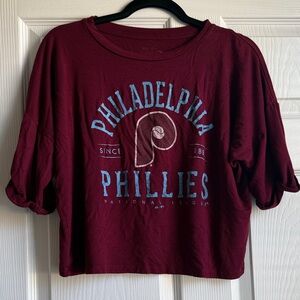 Philadelphia Phillies Maroon Cropped T-Shirt